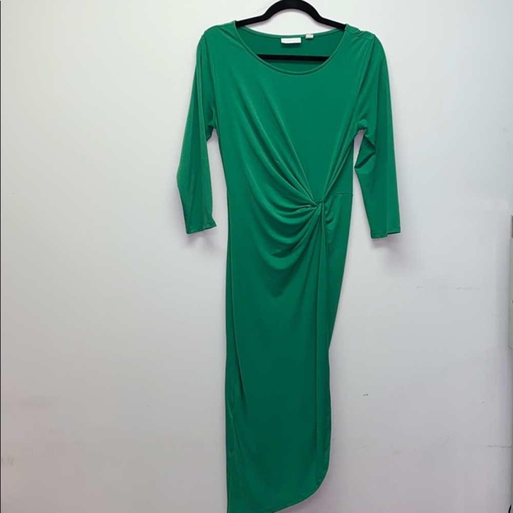 ✳️NY&C ✳️ Green Side twist Dress